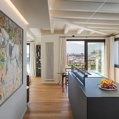 Skyline Penthouse *