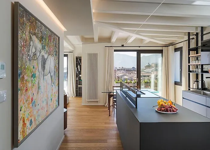 Skyline Penthouse *